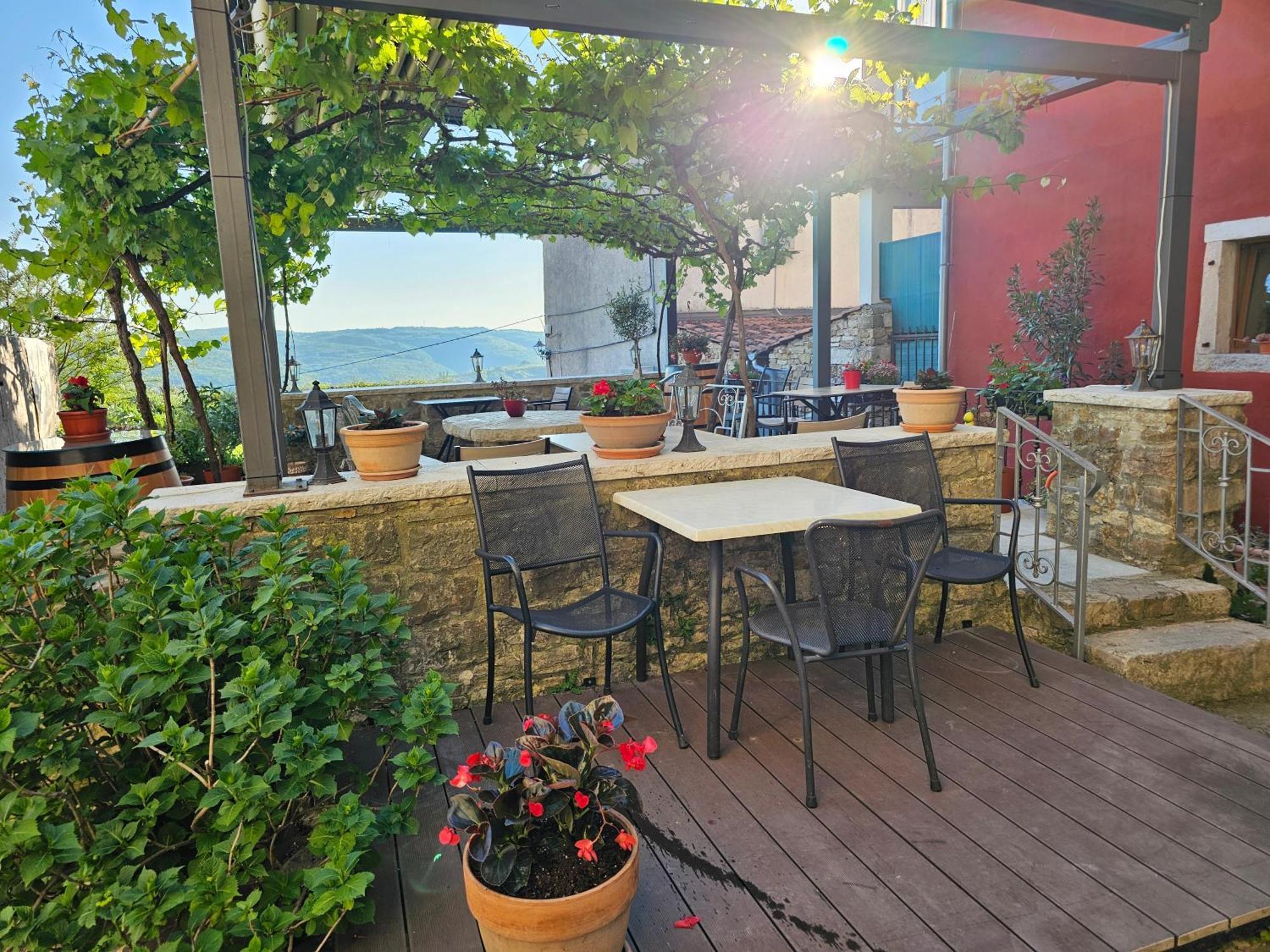 Guesthouse Villa Marija Motovun Bagian luar foto