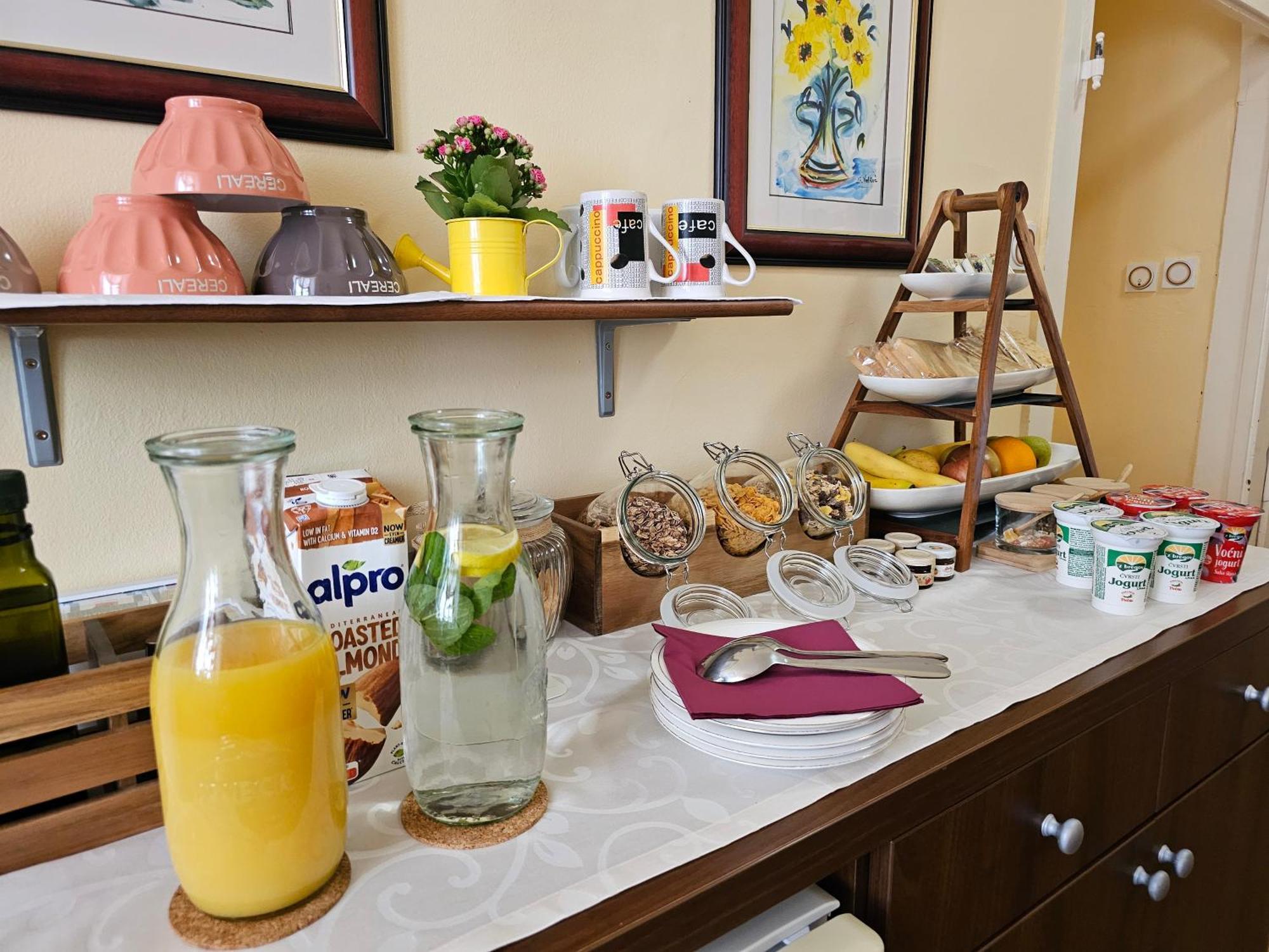 Guesthouse Villa Marija Motovun Bagian luar foto